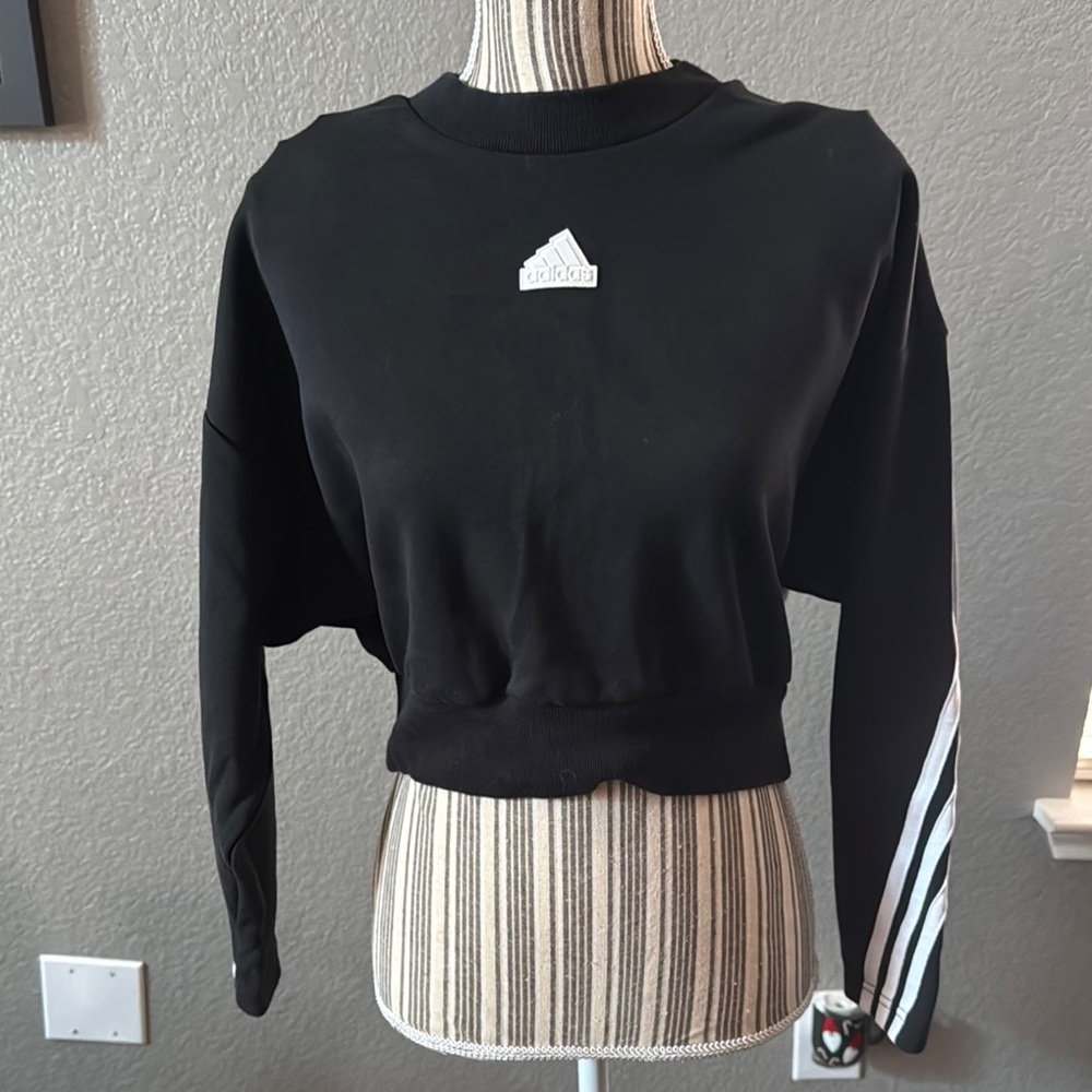 Adidas Black Boxy Crop Hoodie with Long Sleeves